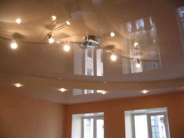 Разводка электрики по потолку под натяжные потолки с точечными светильниками