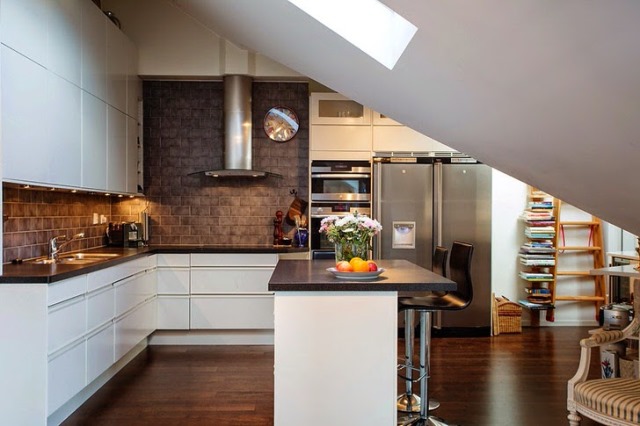 15 хитростей дизайна кухни с низким потолком