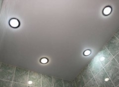 Использование для натяжных потолков энергосберегающих ламп