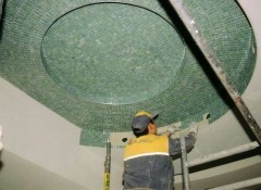 Особенности и порядок монтажа мозаики на потолке