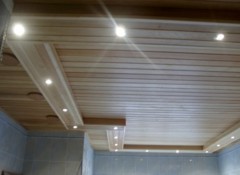 Особенности и порядок монтажа потолка из шпунтованной доски