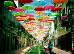 Варианты применения и примеры потолков из зонтиков
