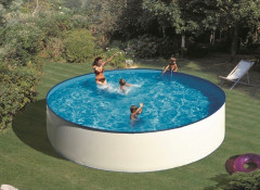 Какой бассейн лучше: каркасный или надувной?