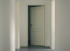 Как выбрать входные и межкомнатные двери в квартиру?
