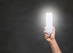 Як освітити будинок за допомогою світлодіодних світильників