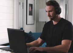 Лучшие наушники для работы и онлайн-общения: выбираем гарнитуру в 2025 году
